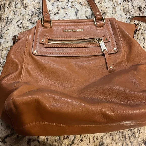 Purse - Picture 2 of 3